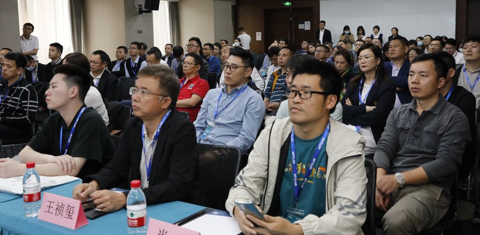 参会的专家和ag亚洲游戏国际平台的合作伙伴 (1).jpg